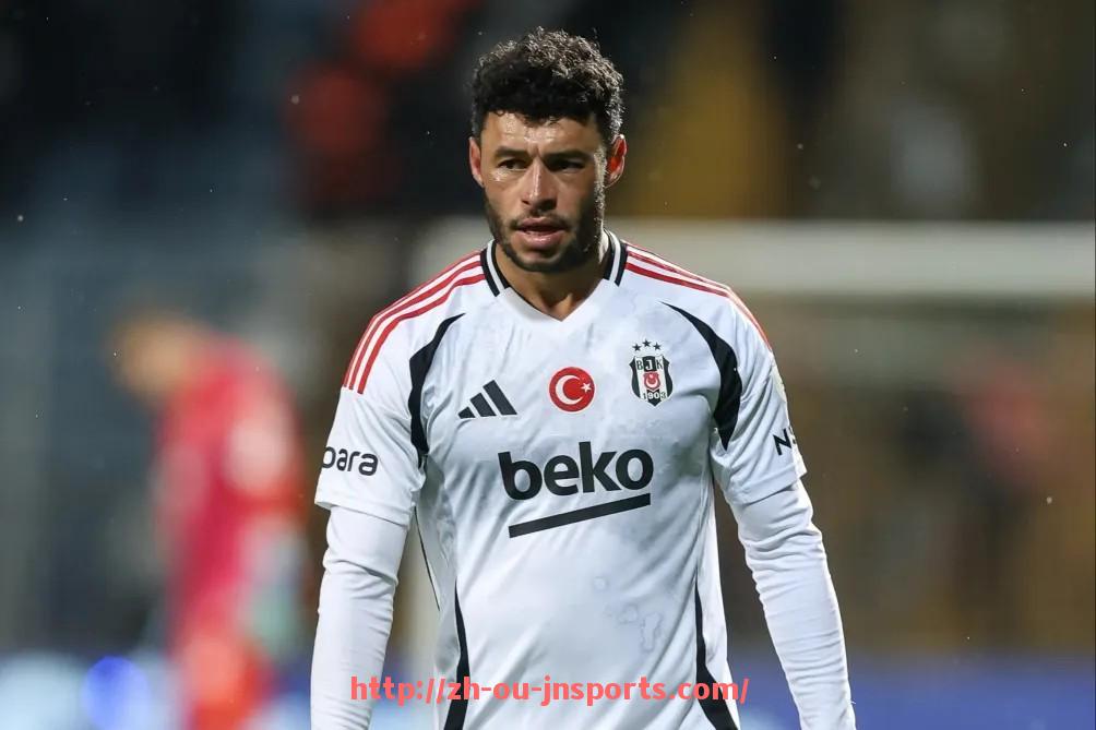 JN江南体育-英超球员合同中的违约金条款详解