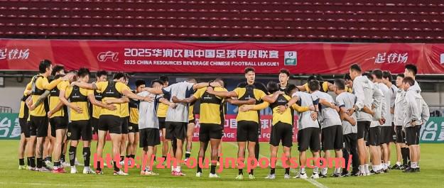 JN江南体育-世俱杯前锋对比分析：射手们的技术特点与效率